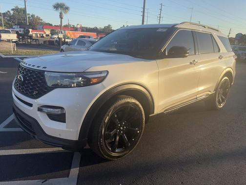 2023 Ford Explorer ST