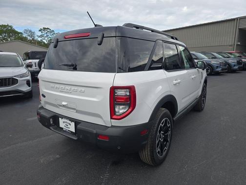 OXFORD WHITE 2025 Ford Bronco Sport Outer Banks