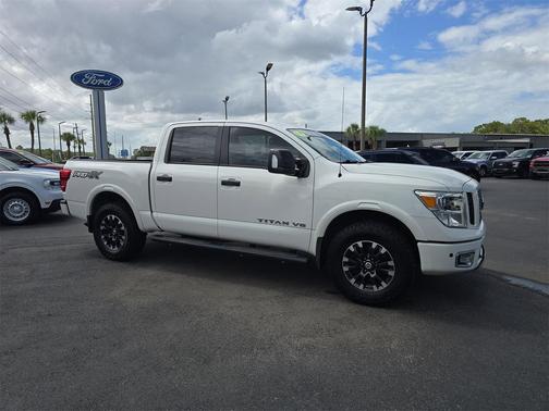 2019 Nissan Titan PRO-4X