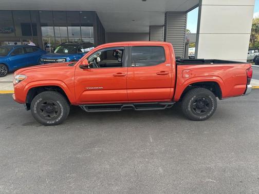 2016 Toyota Tacoma SR5