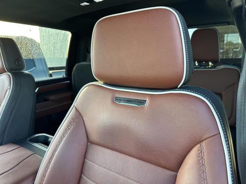 2025 GMC Sierra 2500 Denali Ultimate