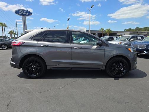 2024 Ford Edge ST