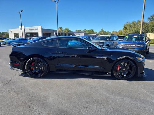 2020 Ford Shelby GT500 Base