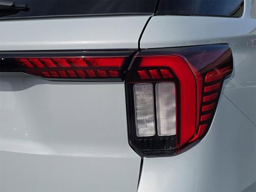 2026 Ford Explorer Active (200A)