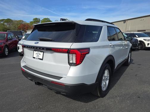 2026 Ford Explorer Active (200A)