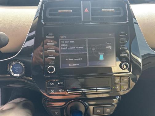 2020 Toyota Prius LE