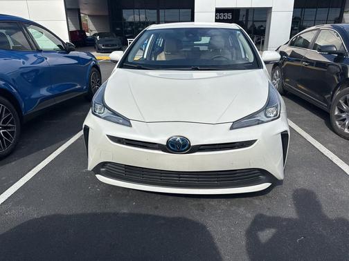 2020 Toyota Prius LE