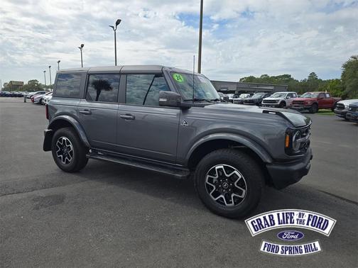 2024 Ford Bronco Outer Banks
