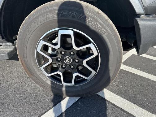 2024 Ford Bronco Outer Banks