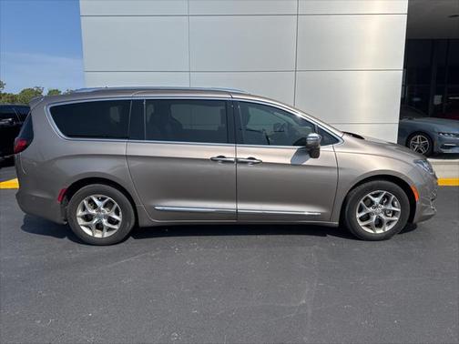 2018 Chrysler Pacifica Limited