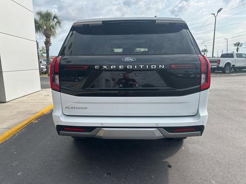 OXFORD WHITE 2025 Ford Expedition Platinum