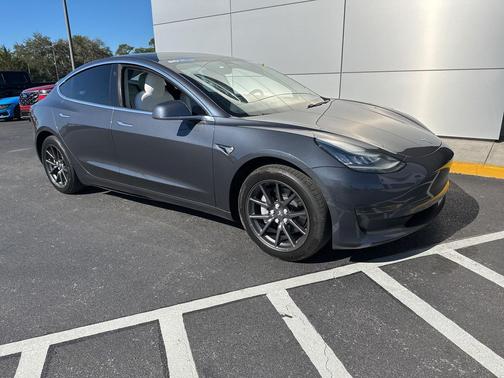 2020 Tesla Model 3 Standard Range