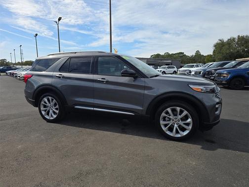 2022 Ford Explorer Platinum