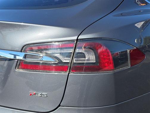 2013 Tesla Model S Performance