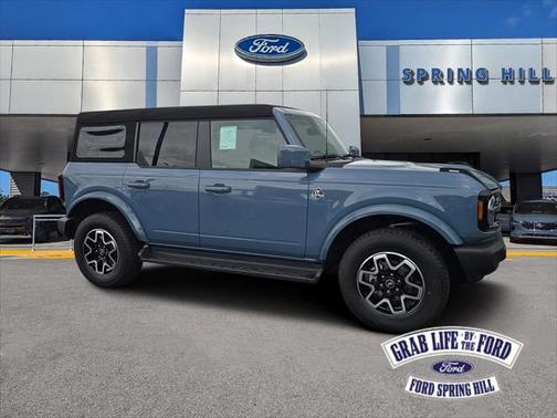 2025 Ford Bronco Outer Banks