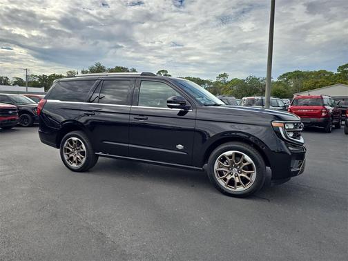 2025 Ford Expedition King Ranch