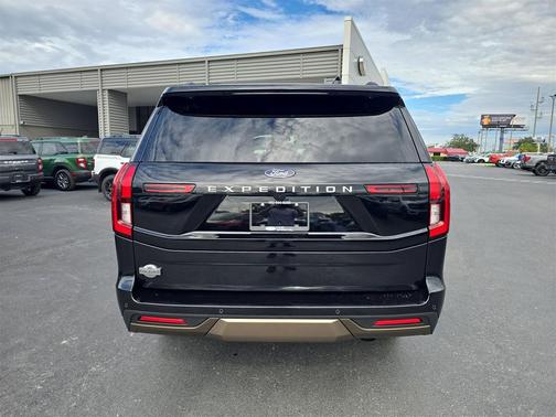 2025 Ford Expedition King Ranch