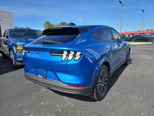 2025 Ford Mustang Mach-E Premium