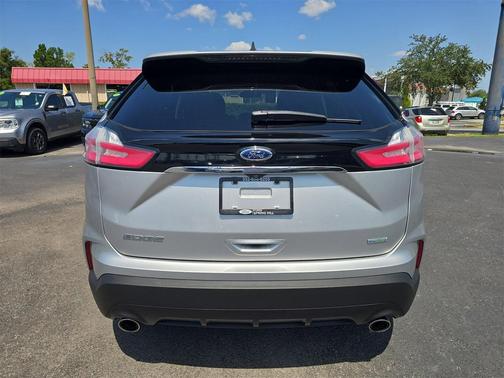 2019 Ford Edge SE