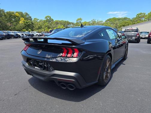 2025 Ford Mustang Dark Horse Fastback