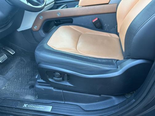 Gray 2023 Land Rover Defender 90 X-Dynamic SE