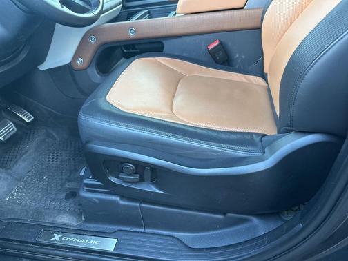 2023 Land Rover Defender 90 X-Dynamic SE