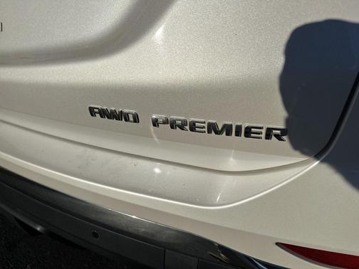 2020 Chevrolet Equinox Premier w/2LZ