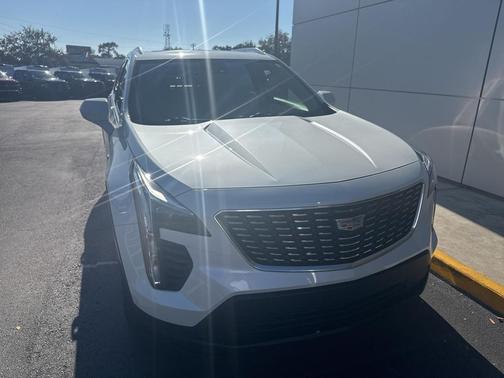 2022 Cadillac XT4 Luxury
