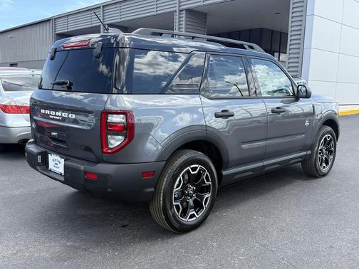 CARBONIZED GRAY METALLIC 2026 Ford Bronco Sport Outer Banks