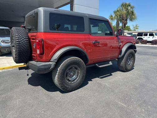 HOT PEPPER RED MET TINT CC 2024 Ford Bronco Black Diamond