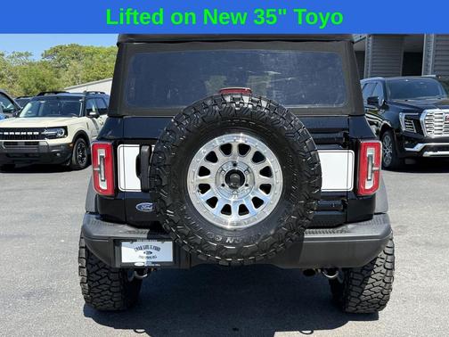 SHADOW BLACK 2023 Ford Bronco Badlands