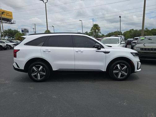 2023 Kia Sorento S
