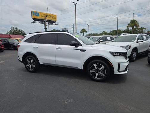 2023 Kia Sorento S