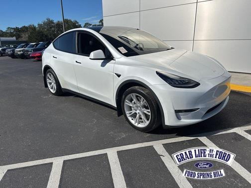 2021 Tesla Model Y Standard Range Rear-Wheel Drive