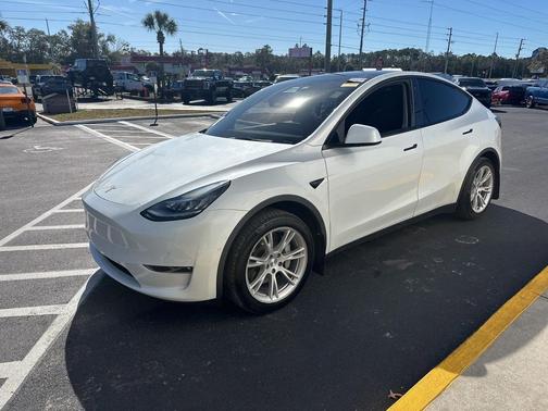 2021 Tesla Model Y Standard Range Rear-Wheel Drive