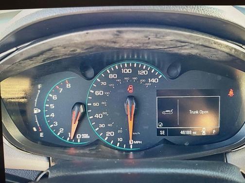 Silver Ice Metallic 2022 Chevrolet Trax LS