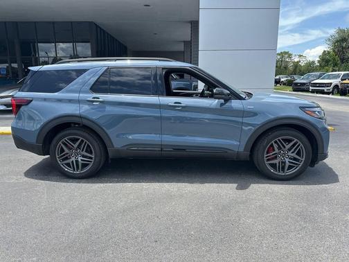 VAPOR BLUE 2026 Ford Explorer ST-Line