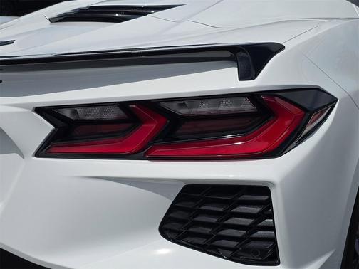 2024 Chevrolet Corvette Stingray w/2LT