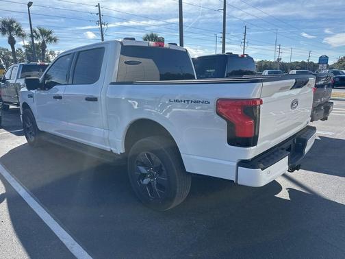 2024 Ford F-150 Lightning XLT