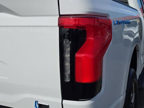 2024 Ford F-150 Lightning XLT