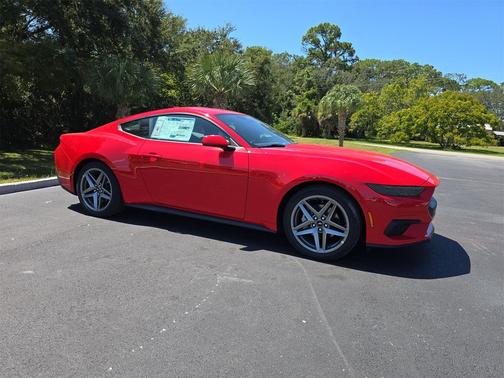 2025 Ford Mustang EcoBoost