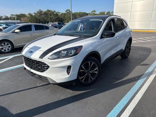 2021 Ford Escape SE