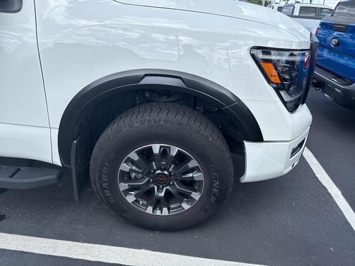 2024 Nissan Titan PRO-4X