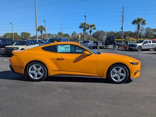 ORANGE FURY METALLIC TC 2026 Ford Mustang EcoBoost