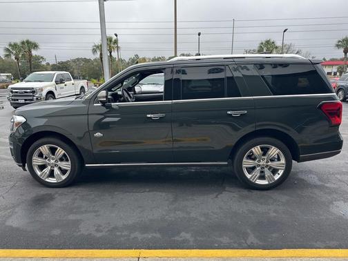 2023 Ford Expedition King Ranch