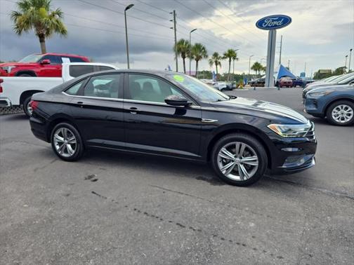 2019 Volkswagen Jetta 1.4T R-Line
