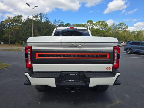 STAR WHITE 2026 Ford F-250 Lariat