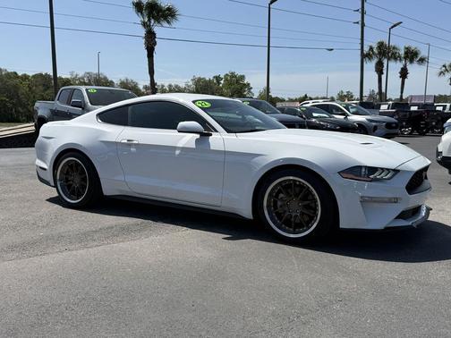 OXFORD WHITE 2022 Ford Mustang EcoBoost Premium