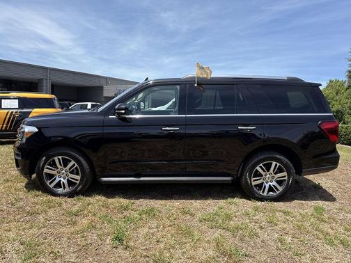 AGATE BLACK METALLIC 2024 Ford Expedition Limited