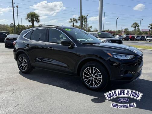 AGATE BLACK METALLIC 2025 Ford Escape PHEV SE
